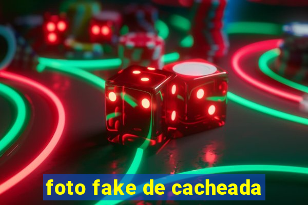 foto fake de cacheada
