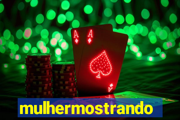 mulhermostrandoopeito