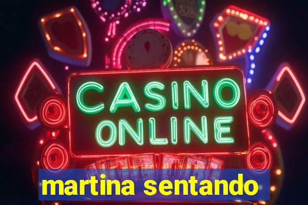 martina sentando